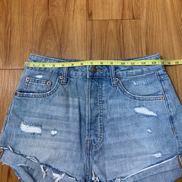 H&M DIVIDED High Rise Jean Distressed Jean Shorts - Picture 6 of 8